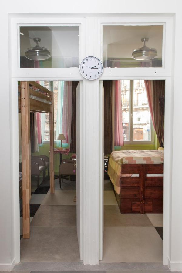 Bed and Breakfast Club246 Paris Saint Martin Exteriér fotografie