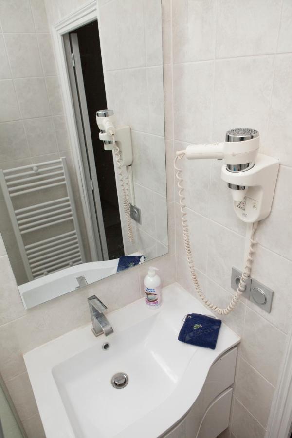 Bed and Breakfast Club246 Paris Saint Martin Exteriér fotografie